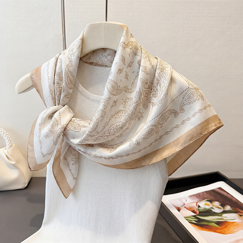 ผ้าพันคอสี่เหลี่ยมลายเพสลีย์สี - Ascot Neck Scarf บทวิจารณ์และราคา