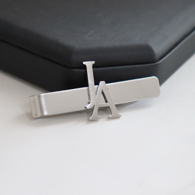 DIY ชื่อตัวอักษรรูปแบบ 4.8*0.8 - Tie Clip Silver บทวิจารณ์และราคา